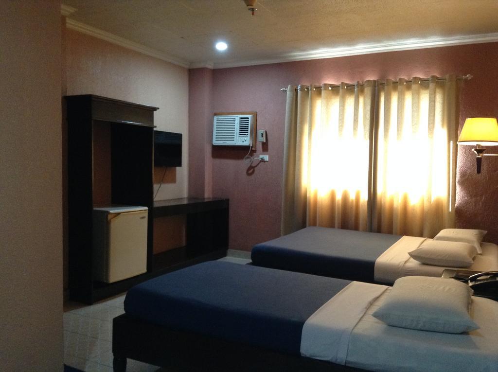 Miami Inn Cagayan de Oro Buitenkant foto
