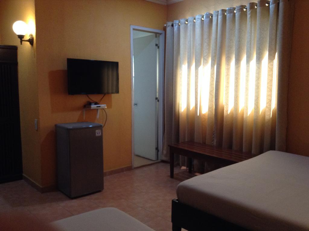 Miami Inn Cagayan de Oro Buitenkant foto