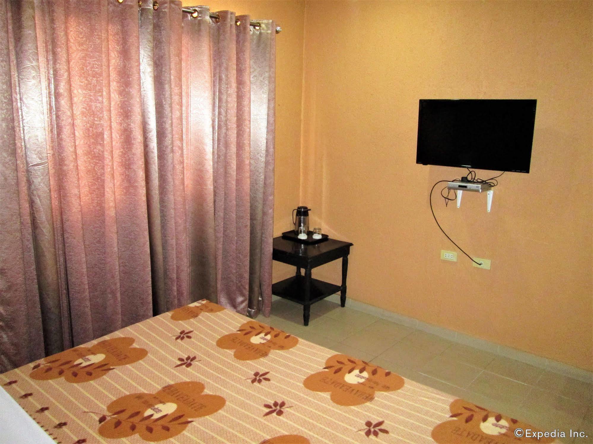 Miami Inn Cagayan de Oro Buitenkant foto