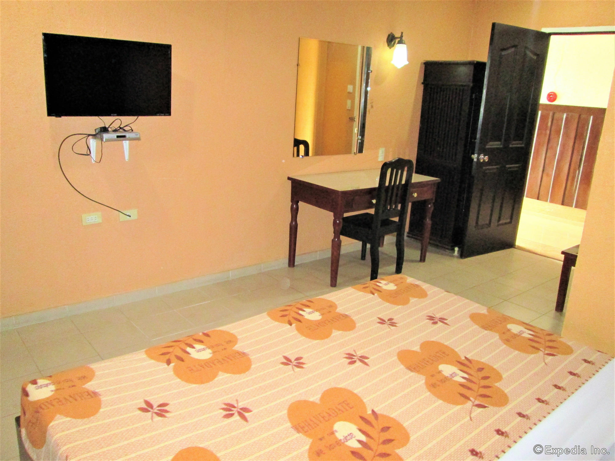 Miami Inn Cagayan de Oro Buitenkant foto